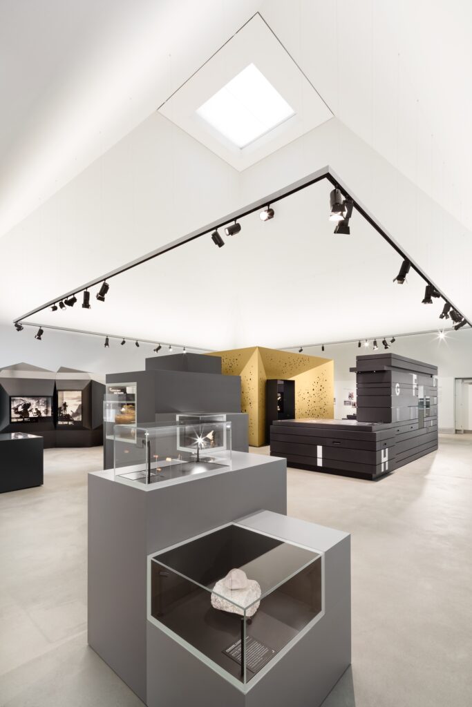 Ausstellungsraum © Ken Schluchtmann, diephotodesigner.de