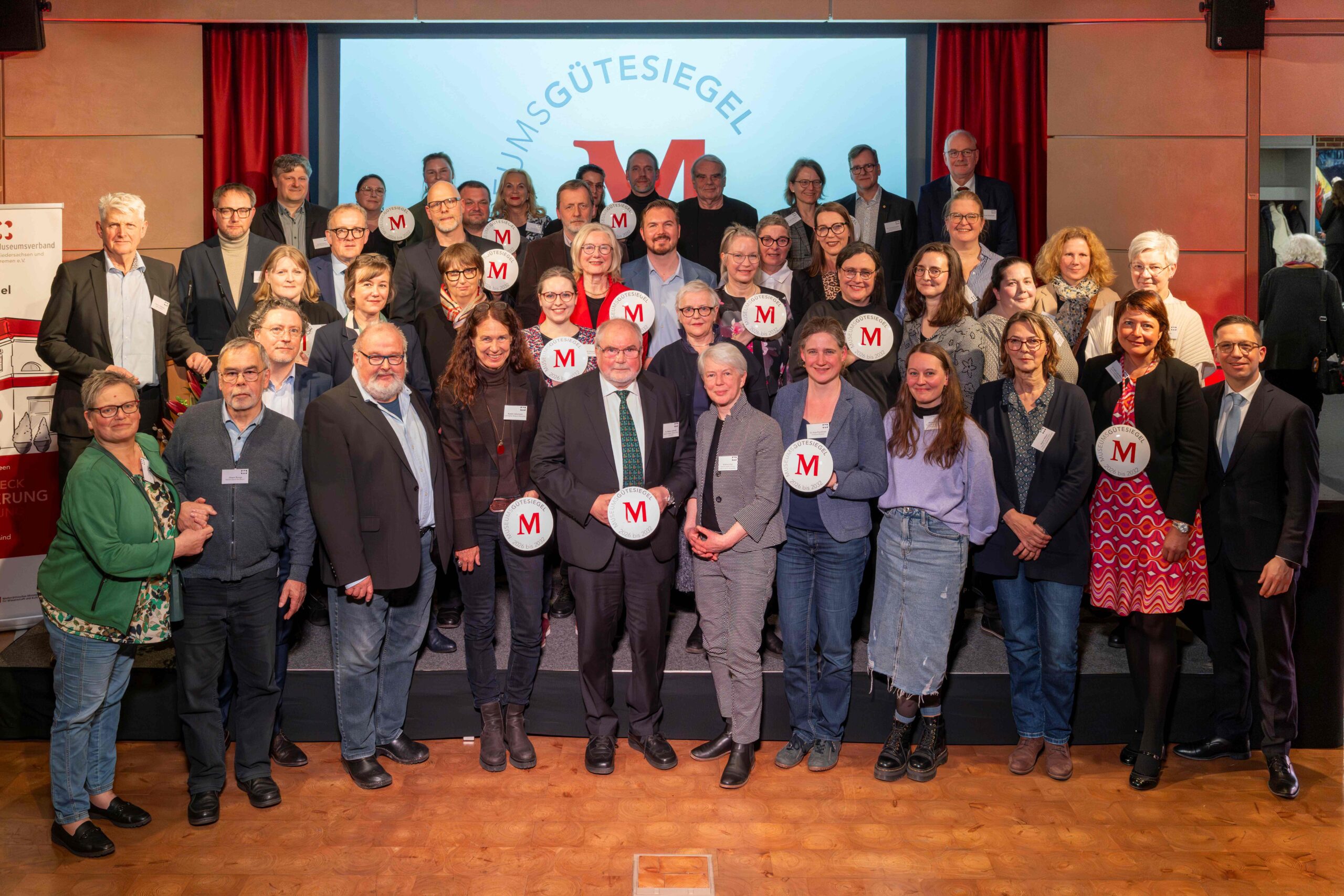 Gruppenbild der Übergabe des Museumsgütesiegels 2026.