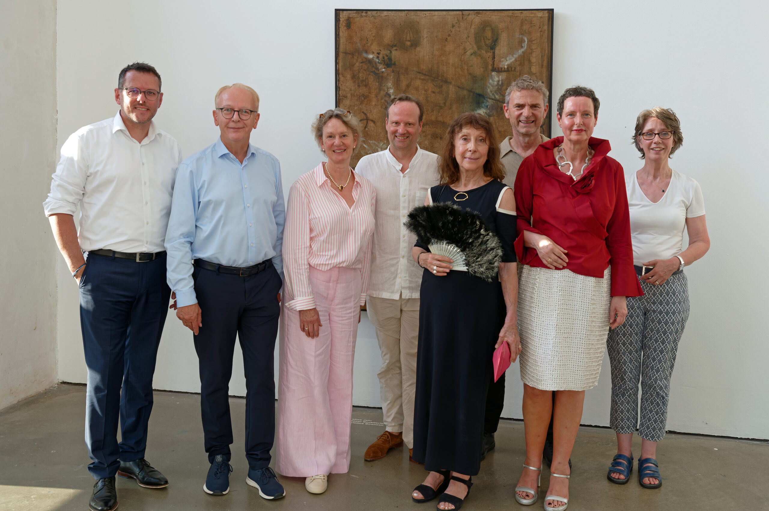 Ausstellungseröffnung Christine Gironcoli: "Zufall und Idee", Foto: Bernhard Kües Gruppenbild der Ausstellungseröffnung